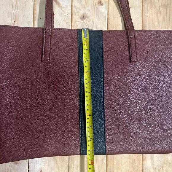 Clean Girl Chic Vince Camuto Luck Brown Vegan Leather Travel Tote Bag - Picture 5 of 6